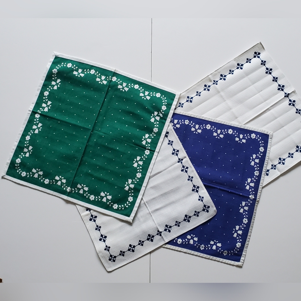 Vintage Linens Napkins Set Handkerchiefs Complimentary Florals Green Blue White